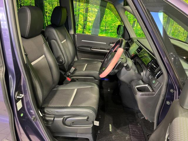 ステップワゴンスパーダ スパーダ・クールスピリット　ホンダセンシング　４ＷＤ　両側電動スライドドア　純正ＳＤナビ　フリップダウンモニター　バックカメラ　寒冷地仕様　ホンダセンシング　アダプティブクルーズ　禁煙車　シートヒーター　ドラレコ　スマートキー　ＬＥＤヘッド（8枚目）