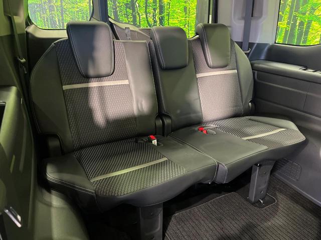 ステップワゴンスパーダ スパーダ・クールスピリット　ホンダセンシング　４ＷＤ　両側電動スライドドア　純正ＳＤナビ　フリップダウンモニター　バックカメラ　寒冷地仕様　ホンダセンシング　アダプティブクルーズ　禁煙車　シートヒーター　ドラレコ　スマートキー　ＬＥＤヘッド（10枚目）