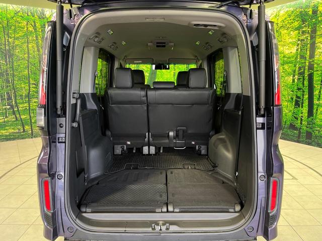 ステップワゴンスパーダ スパーダ・クールスピリット　ホンダセンシング　４ＷＤ　両側電動スライドドア　純正ＳＤナビ　フリップダウンモニター　バックカメラ　寒冷地仕様　ホンダセンシング　アダプティブクルーズ　禁煙車　シートヒーター　ドラレコ　スマートキー　ＬＥＤヘッド（11枚目）