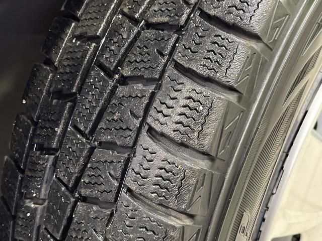 ソリオ Ｇ　４ＷＤ　電動スライドドア　ＳＤナビ　禁煙車　前席シートヒーター　スマートキー　ＥＴＣ　Ｂｌｕｅｔｏｏｔｈ再生　ＣＤ／ＤＶＤ再生　フルセグ　シートリフター　プライバシーガラス　盗難防止装置（24枚目）