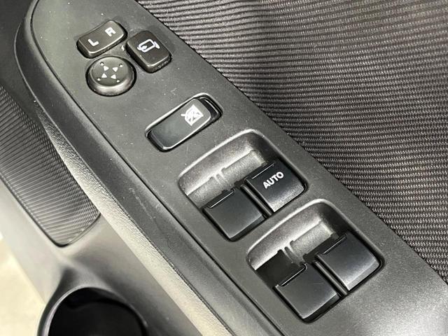 ソリオ Ｇ　４ＷＤ　電動スライドドア　ＳＤナビ　禁煙車　前席シートヒーター　スマートキー　ＥＴＣ　Ｂｌｕｅｔｏｏｔｈ再生　ＣＤ／ＤＶＤ再生　フルセグ　シートリフター　プライバシーガラス　盗難防止装置（44枚目）