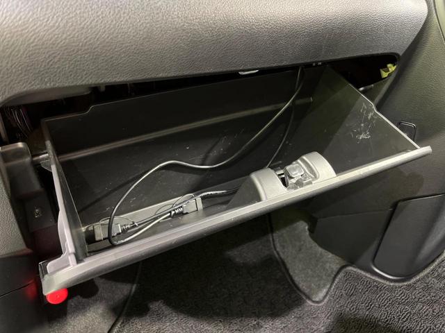 ソリオ Ｇ　４ＷＤ　電動スライドドア　ＳＤナビ　禁煙車　前席シートヒーター　スマートキー　ＥＴＣ　Ｂｌｕｅｔｏｏｔｈ再生　ＣＤ／ＤＶＤ再生　フルセグ　シートリフター　プライバシーガラス　盗難防止装置（48枚目）