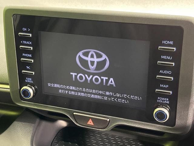 ヤリス ハイブリッドＸ　４ＷＤ　ナビ機能付きディスプレイオーディオ　バックカメラ　ＡＣ１００Ｖ電源　セーフティセンス　レーダークルーズ　禁煙車　ドラレコ　スマートキー　ビルトインＥＴＣ　オートハイビーム　車線逸脱警報（3枚目）