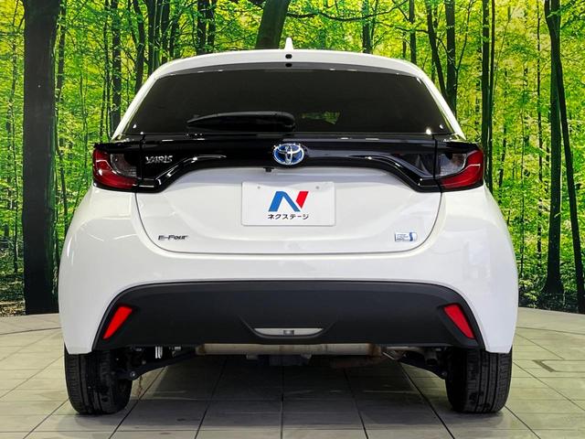 ヤリス ハイブリッドＸ　４ＷＤ　ナビ機能付きディスプレイオーディオ　バックカメラ　ＡＣ１００Ｖ電源　セーフティセンス　レーダークルーズ　禁煙車　ドラレコ　スマートキー　ビルトインＥＴＣ　オートハイビーム　車線逸脱警報（15枚目）