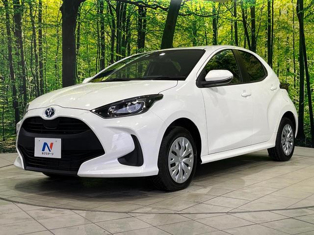 ヤリス ハイブリッドＸ　４ＷＤ　ナビ機能付きディスプレイオーディオ　バックカメラ　ＡＣ１００Ｖ電源　セーフティセンス　レーダークルーズ　禁煙車　ドラレコ　スマートキー　ビルトインＥＴＣ　オートハイビーム　車線逸脱警報（43枚目）