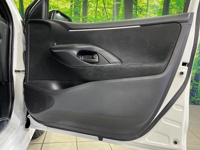 ヤリス ハイブリッドＸ　４ＷＤ　ナビ機能付きディスプレイオーディオ　バックカメラ　ＡＣ１００Ｖ電源　セーフティセンス　レーダークルーズ　禁煙車　ドラレコ　スマートキー　ビルトインＥＴＣ　オートハイビーム　車線逸脱警報（50枚目）