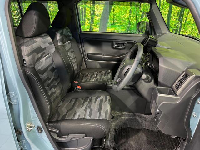 タフト Ｇ　ダーククロムベンチャー　４ＷＤ　ガラスルーフ　純正９型ディスプレイオーディオ　バックカメラ　スマートアシスト　禁煙車　前席シートヒーター　コーナーセンサー　スマートキー　ＬＥＤヘッド　純正１５インチアルミ　オートハイビーム（8枚目）