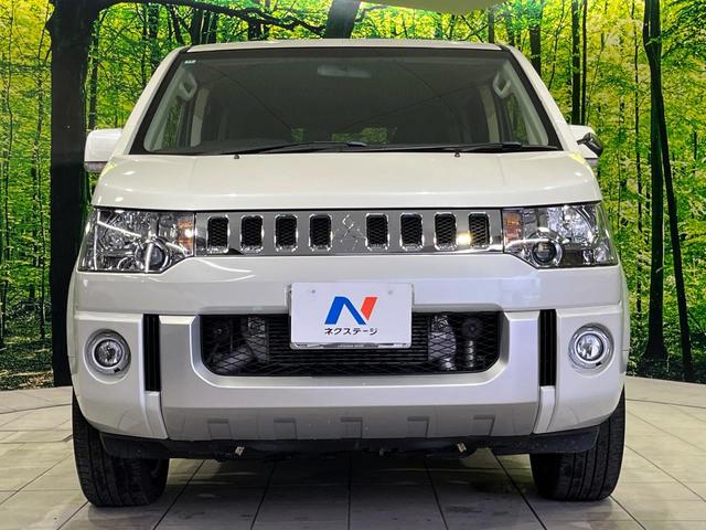 デリカＤ：５ Ｄ　パワーパッケージ　４ＷＤ　ターボ　両側電動スライドドア　ＳＤナビ　バックカメラ　禁煙車　前席シートヒーター　スマートキー　ＨＩＤヘッド　ビルトインＥＴＣ　オートライト　オートエアコン　純正１８インチＡＷ（15枚目）