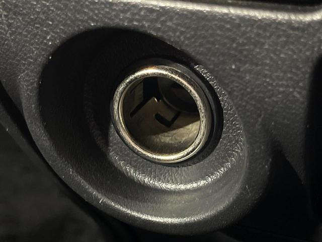 デリカＤ：５ Ｄ　パワーパッケージ　４ＷＤ　ターボ　両側電動スライドドア　ＳＤナビ　バックカメラ　禁煙車　前席シートヒーター　スマートキー　ＨＩＤヘッド　ビルトインＥＴＣ　オートライト　オートエアコン　純正１８インチＡＷ（36枚目）