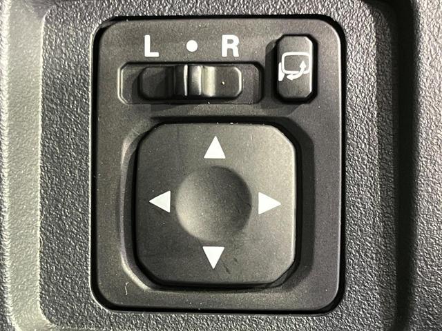 デリカＤ：５ Ｄ　パワーパッケージ　４ＷＤ　ターボ　両側電動スライドドア　ＳＤナビ　バックカメラ　禁煙車　前席シートヒーター　スマートキー　ＨＩＤヘッド　ビルトインＥＴＣ　オートライト　オートエアコン　純正１８インチＡＷ（43枚目）