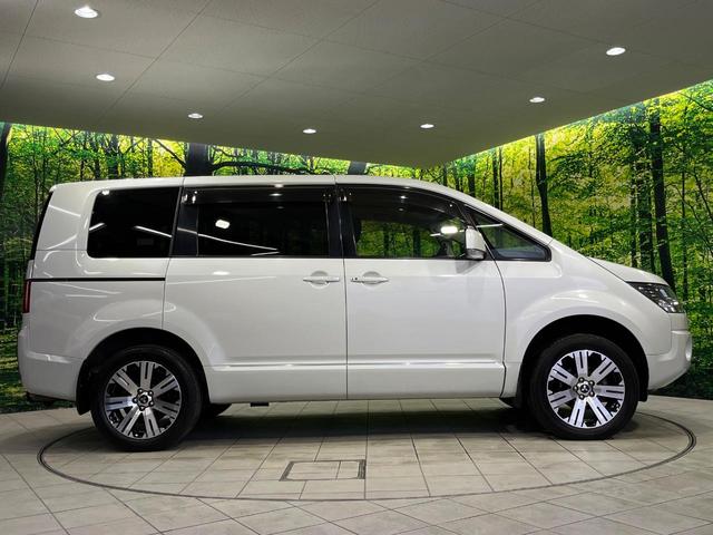 デリカＤ：５ Ｄ　パワーパッケージ　４ＷＤ　ターボ　両側電動スライドドア　ＳＤナビ　バックカメラ　禁煙車　前席シートヒーター　スマートキー　ＨＩＤヘッド　ビルトインＥＴＣ　オートライト　オートエアコン　純正１８インチＡＷ（49枚目）