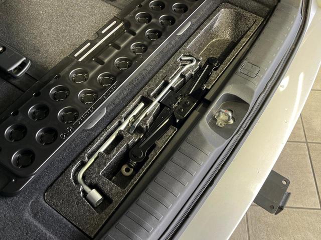 デリカＤ：５ Ｄ　パワーパッケージ　４ＷＤ　ターボ　両側電動スライドドア　ＳＤナビ　バックカメラ　禁煙車　前席シートヒーター　スマートキー　ＨＩＤヘッド　ビルトインＥＴＣ　オートライト　オートエアコン　純正１８インチＡＷ（54枚目）