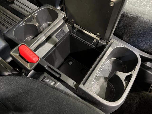 デリカＤ：５ Ｄ　パワーパッケージ　４ＷＤ　ターボ　両側電動スライドドア　ＳＤナビ　バックカメラ　禁煙車　前席シートヒーター　スマートキー　ＨＩＤヘッド　ビルトインＥＴＣ　オートライト　オートエアコン　純正１８インチＡＷ（65枚目）