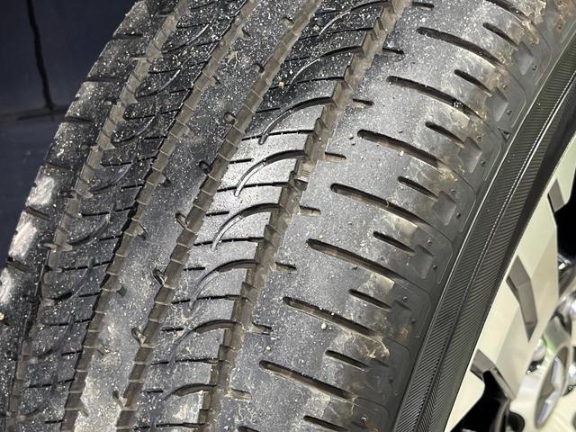 デリカＤ：５ Ｄ　パワーパッケージ　４ＷＤ　ターボ　両側電動スライドドア　ＳＤナビ　バックカメラ　禁煙車　前席シートヒーター　スマートキー　ＨＩＤヘッド　ビルトインＥＴＣ　オートライト　オートエアコン　純正１８インチＡＷ（68枚目）