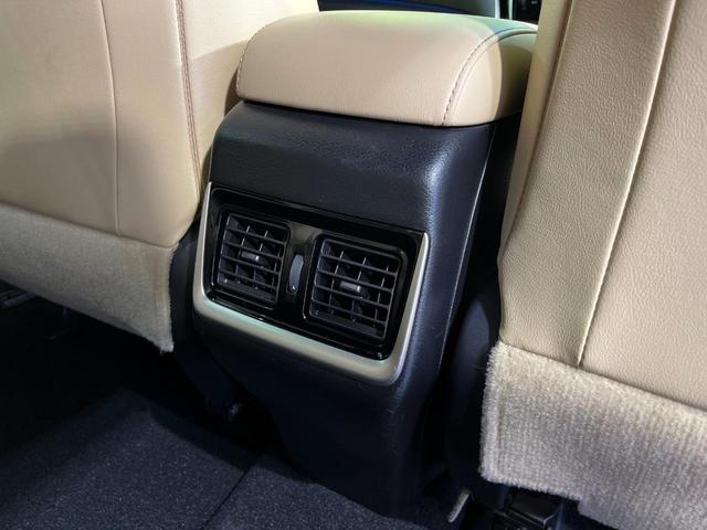 ハリアー プレミアム 4WD 純正9型SDナビ バックカメラ プリクラッシュセーフティ 禁煙車 パワーバックドア パワーシート スマートキー LEDヘッド ETC オートマチックハイビーム 車線逸脱警報 オートエアコン(53枚目)