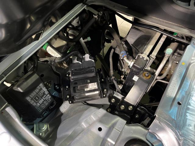 ハイゼットトラック ジャンボＳＡＩＩＩｔ　４ＷＤ　スマートアシスト３ｔ　禁煙車　ＬＥＤヘッド　車線逸脱警報　誤発進抑制機能　ＬＥＤフォグ　ヘッドライトレベライザー　大型荷台作業灯　パワーウィンドウ（14枚目）