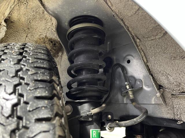 ハイゼットトラック ジャンボＳＡＩＩＩｔ　４ＷＤ　スマートアシスト３ｔ　禁煙車　ＬＥＤヘッド　車線逸脱警報　誤発進抑制機能　ＬＥＤフォグ　ヘッドライトレベライザー　大型荷台作業灯　パワーウィンドウ（18枚目）