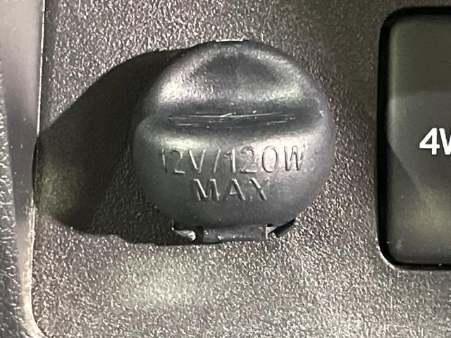 ハイゼットトラック ジャンボＳＡＩＩＩｔ　４ＷＤ　スマートアシスト３ｔ　禁煙車　ＬＥＤヘッド　車線逸脱警報　誤発進抑制機能　ＬＥＤフォグ　ヘッドライトレベライザー　大型荷台作業灯　パワーウィンドウ（26枚目）