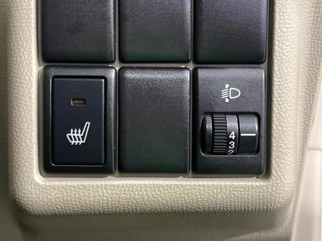 ルークス Ｅ　４ＷＤ　禁煙車　運転席シートヒーター　スマートキー　ＥＴＣ　ＣＤ再生　電動格納ミラー（3枚目）