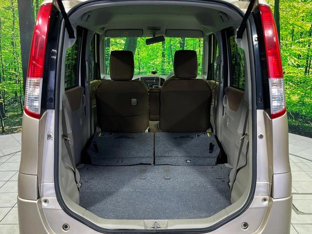 ルークス Ｅ　４ＷＤ　禁煙車　運転席シートヒーター　スマートキー　ＥＴＣ　ＣＤ再生　電動格納ミラー（10枚目）