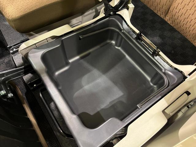 ルークス Ｅ　４ＷＤ　禁煙車　運転席シートヒーター　スマートキー　ＥＴＣ　ＣＤ再生　電動格納ミラー（44枚目）