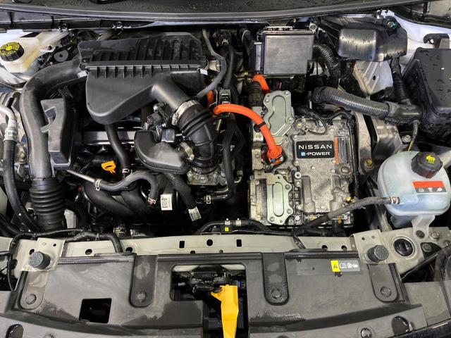 ノート X FOUR 4WD 純正9型ディスプレイオーディオ バックカメラ インテリジェントエマージェンシーブレーキ 禁煙車 前席シートヒーター ドラレコ コーナーセンサー スマートキー ETC(18枚目)