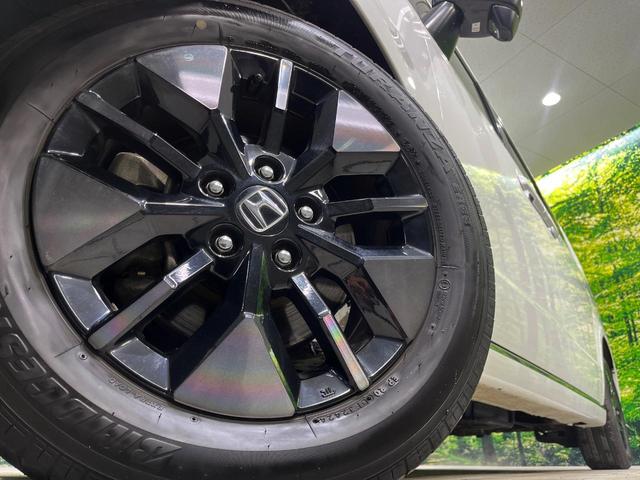 ステップワゴン スパーダ　４ＷＤ　両側電動スライド　ＳＤナビ　バックカメラ　寒冷地仕様　ホンダセンシング　禁煙車　パワーバックドア　合皮シート　前席シートヒーター　ドラレコ　コーナーセンサー　スマートキー　ＬＥＤヘッド　ＥＴＣ（14枚目）