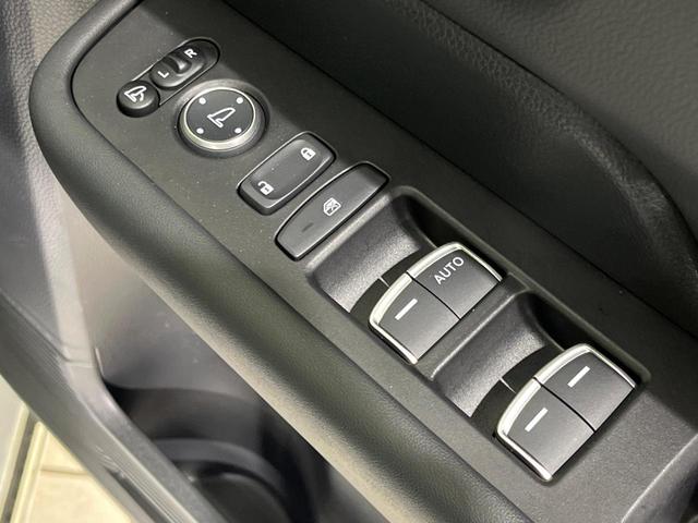 ステップワゴン スパーダ　４ＷＤ　両側電動スライド　ＳＤナビ　バックカメラ　寒冷地仕様　ホンダセンシング　禁煙車　パワーバックドア　合皮シート　前席シートヒーター　ドラレコ　コーナーセンサー　スマートキー　ＬＥＤヘッド　ＥＴＣ（51枚目）
