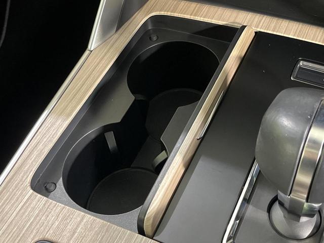 ＣＸ－６０ ２５Ｓ　エクスクルーシブモード　４ＷＤ　パノラマサンルーフ　１２．３インチマツダコネクトナビ　全周囲カメラ　ＢＯＳＥサウンド　スマートブレーキサポート　禁煙車　電動リアゲート　革シート　シートベンチレーション　ドラレコ（56枚目）