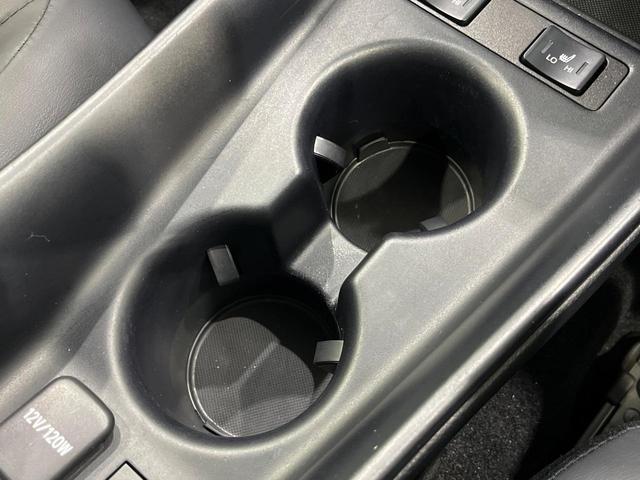 プリウス Ｓツーリングセレクション　４ＷＤ　モデリスタエアロ　９型ＳＤナビ　バックカメラ　ＡＣ１００Ｖ電源　セーフティセンス　レーダークルーズ　シートヒーター　ドラレコ　コーナーセンサー　ＬＥＤヘッド　ＥＴＣ　エンジンスターター（67枚目）