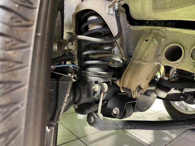 ジムニー ＸＣ　４ＷＤ　セーフティサポート　禁煙車　撥水加工シート　前席シートヒーター　クリアランスソナー　スマートキー　ＬＥＤヘッド　クルコン　オートハイビーム　車線逸脱警報　誤発進抑制機能　オートエアコン（21枚目）