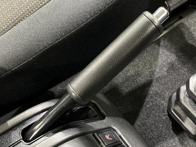 ジムニー ＸＣ　４ＷＤ　セーフティサポート　禁煙車　撥水加工シート　前席シートヒーター　クリアランスソナー　スマートキー　ＬＥＤヘッド　クルコン　オートハイビーム　車線逸脱警報　誤発進抑制機能　オートエアコン（26枚目）