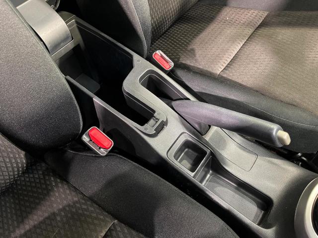 フィットハイブリッド Ｆ　４ＷＤ　ＳＤナビ　バックカメラ　寒冷地仕様　アダプティブクルーズコントロール　ホンダセンシング　禁煙車　コーナーセンサー　スマートキー　ＥＴＣ　オートエアコン　ＣＤ　ＤＶＤ再生（54枚目）