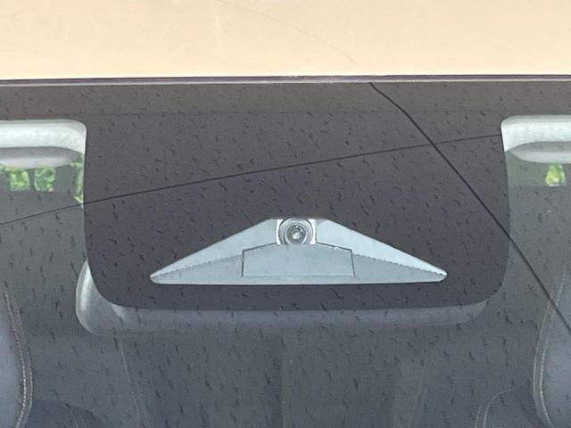 フリード ｅ：ＨＥＶクロスター　４ＷＤ　登録済未使用車　両側電動スライド　ホンダセンシング　アダプティブクルーズ　ハーフレザーシート　クリアランスソナー　スマートキー　ＬＥＤヘッド　純正１５インチＡＷ　オートハイビーム　オートライト（5枚目）