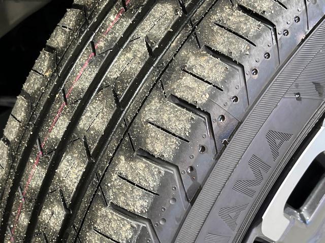 フリード ｅ：ＨＥＶクロスター　４ＷＤ　登録済未使用車　両側電動スライド　ホンダセンシング　アダプティブクルーズ　ハーフレザーシート　クリアランスソナー　スマートキー　ＬＥＤヘッド　純正１５インチＡＷ　オートハイビーム　オートライト（30枚目）