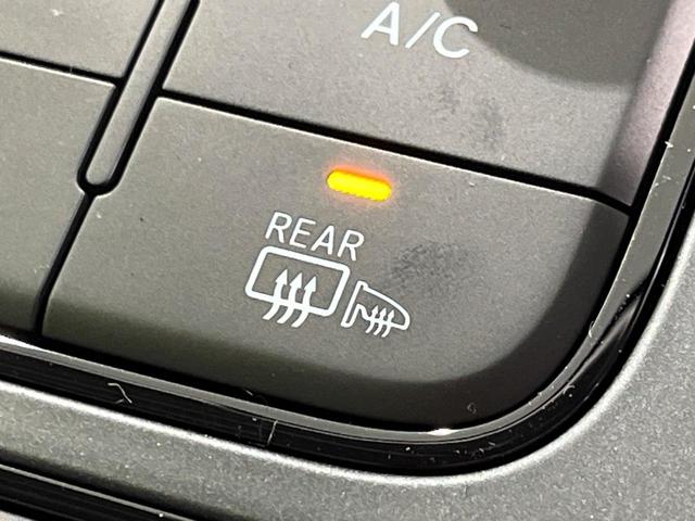 フリード ｅ：ＨＥＶクロスター　４ＷＤ　登録済未使用車　両側電動スライド　ホンダセンシング　アダプティブクルーズ　ハーフレザーシート　クリアランスソナー　スマートキー　ＬＥＤヘッド　純正１５インチＡＷ　オートハイビーム　オートライト（39枚目）