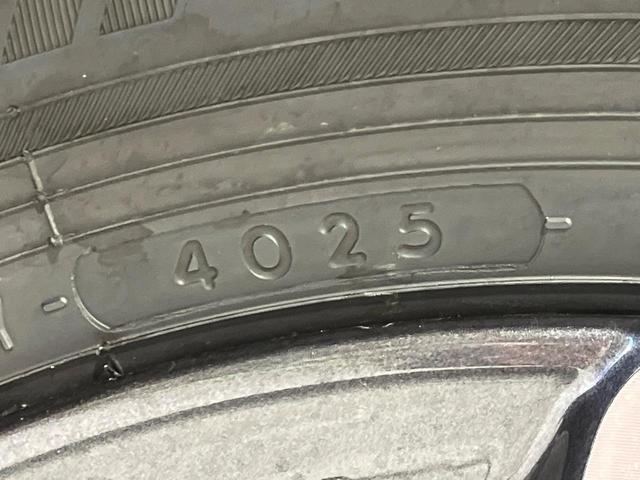 フリード ｅ：ＨＥＶクロスター　４ＷＤ　登録済未使用車　両側電動スライド　ホンダセンシング　アダプティブクルーズ　ハーフレザーシート　クリアランスソナー　スマートキー　ＬＥＤヘッド　純正１５インチＡＷ　オートハイビーム　オートライト（57枚目）