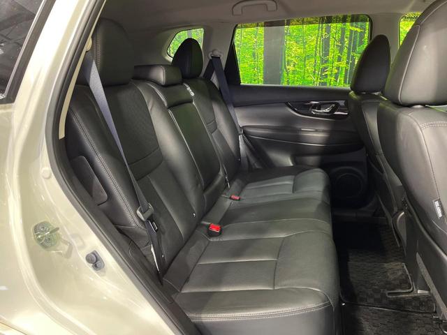 エクストレイル モード・プレミア ハイブリッド 4WD コネクトナビ 全周囲カメラ インテリジェントエマージェンシーブレーキ プロパイロット 禁煙車 パワーバックドア 黒革シート 全席シートヒーター ドラレコ オートハイビーム 車線逸脱警報 ETC(9枚目)