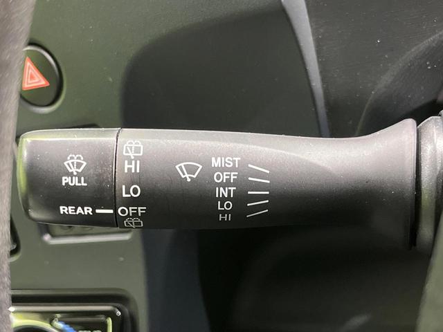 アクア L SDナビ バックカメラ 寒冷地仕様 セーフティセンスC 禁煙車 ビルトインETC オートマチックハイビーム オートエアコン オートライト Bluetooth再生 CD/DVD再生 地デジ(33枚目)