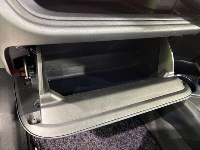 アクア L SDナビ バックカメラ 寒冷地仕様 セーフティセンスC 禁煙車 ビルトインETC オートマチックハイビーム オートエアコン オートライト Bluetooth再生 CD/DVD再生 地デジ(49枚目)