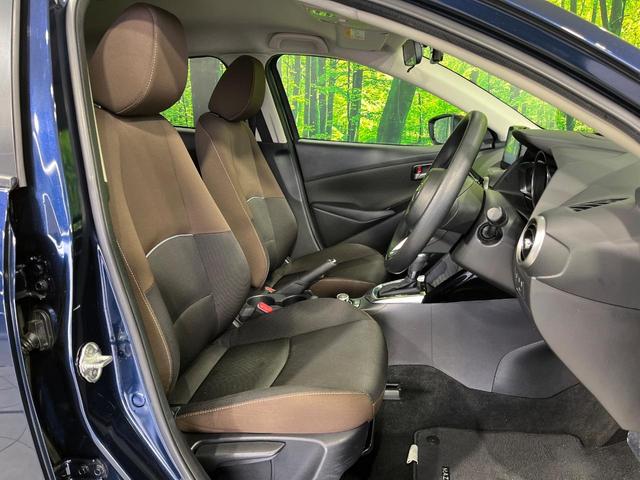 運転席シート廻りは使用感も少なく、良好な状態となっています。丁寧に使われていたことがよくわかりますね。