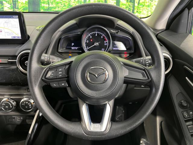 ステアリングも使用感が少なく、きれいな状態となっております♪