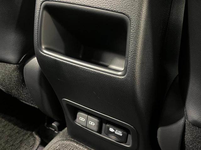 カローラツーリング ハイブリッド ダブルバイビー 4WD 純正10.5型ナビ バックカメラ セーフティセンス レーダークルーズ AC100V電源 禁煙車 ハーフレザーシート コーナーセンサー LEDヘッド ETC2.0 純正17インチAW(50枚目)