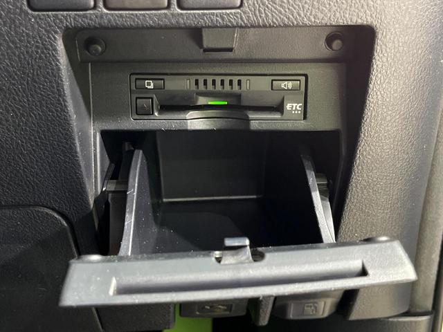 ヴェルファイア 2.5Z Aエディション ゴールデンアイズ 4WD 両側電動ドア 純正SDナビ 後席モニター バックカメラ プリクラッシュセーフティ レーダークルーズ 禁煙車 電動リアゲート ドラレコ クリアランスソナー スマートキー LEDヘッド(56枚目)