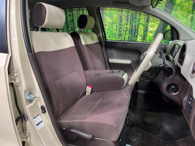 パッソ プラスハナ　４ＷＤ　純正ＳＤナビ　寒冷地仕様　禁煙車　スマートキー　ＨＩＤヘッド　ビルトインＥＴＣ　純正１４インチアルミ　オートエアコン　Ｂｌｕｅｔｏｏｔｈ　ＣＤ　ＤＶＤ再生　フルセグ（8枚目）