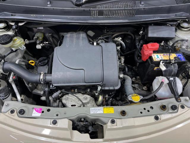 パッソ プラスハナ　４ＷＤ　純正ＳＤナビ　寒冷地仕様　禁煙車　スマートキー　ＨＩＤヘッド　ビルトインＥＴＣ　純正１４インチアルミ　オートエアコン　Ｂｌｕｅｔｏｏｔｈ　ＣＤ　ＤＶＤ再生　フルセグ（18枚目）