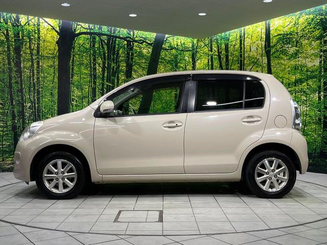 パッソ プラスハナ　４ＷＤ　純正ＳＤナビ　寒冷地仕様　禁煙車　スマートキー　ＨＩＤヘッド　ビルトインＥＴＣ　純正１４インチアルミ　オートエアコン　Ｂｌｕｅｔｏｏｔｈ　ＣＤ　ＤＶＤ再生　フルセグ（36枚目）