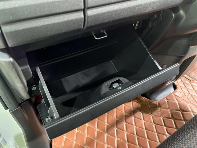 スペーシアカスタム ハイブリッドＸＳターボ　４ＷＤ　両側電動スライド　純正９型メモリーナビ　全周囲カメラ　セーフティサポート　アダプティブクルーズ　禁煙車　ハーフレザーシート　前席シートヒーター　クリアランスソナー　スマートキー　ＬＥＤヘッド（55枚目）