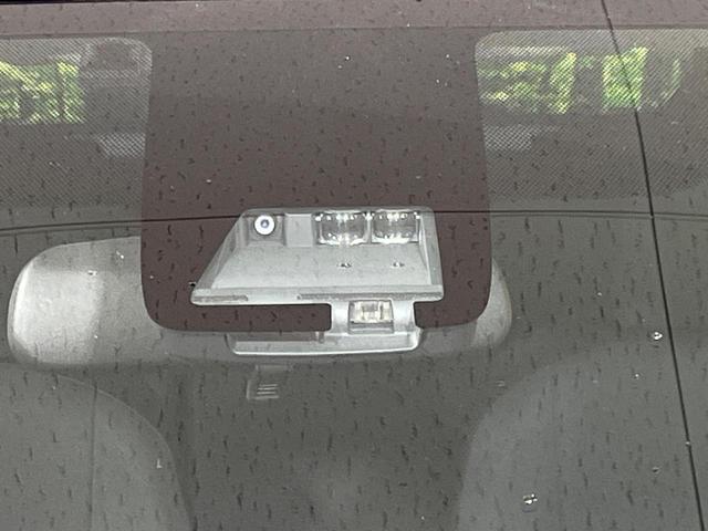 アクア Ｓスタイルブラック　純正９型ナビ　バックカメラ　セーフティセンス　禁煙車　シートヒーター　クリアランスソナー　スマートキー　ＬＥＤヘッド　オートハイビーム　車線逸脱警報　オートライト　オートエアコン　純正１５インチＡＷ（6枚目）