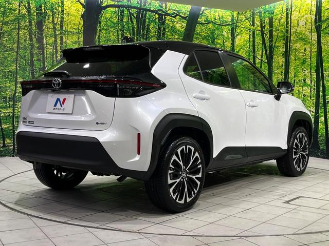 ヤリスクロス ハイブリッドZ 4WD 登録済未使用車 純正8型ディスプレイ 全周囲カメラ セーフティセンス レーダークルーズ 前席シートヒーター パワーシート クリアランスソナー スマートキー LEDヘッド ETC2.0(17枚目)